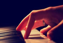 CBA-新疆6分险胜上海 伊力福拉提末节连得12分制胜.